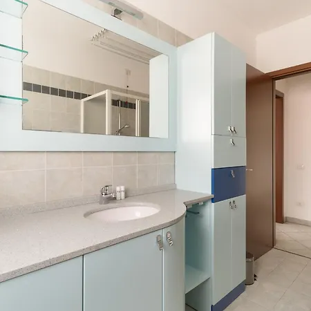 Apartman Guesthost - Comfy Flat X4 Near Abbiategrasso Mm2