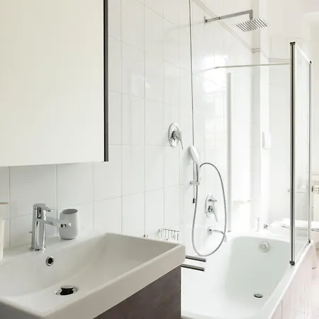 Porta Venezia Bilocale Premium * Milão