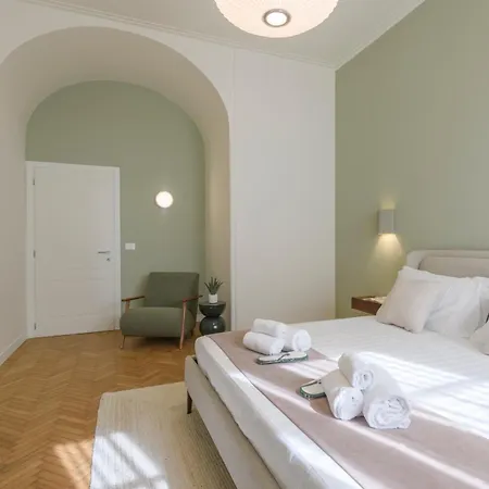 Soperga, 19 - Location, Super Comfort Milão
