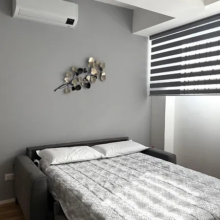 G House - Design E Comfort A - M4 Frattini Per Areoporto Linate Apartament