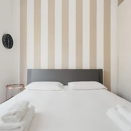 شقة Guesthost - Bright Balcony Flat X4 Gioia Mm2 ميلان