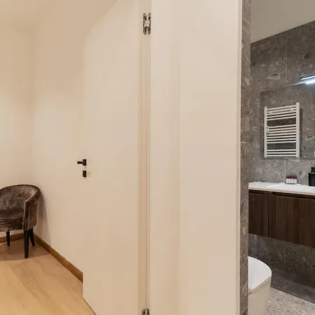 Guesthost - Stylish Flat X2 Casoretto