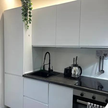 Elegant And With Terrace, 15 Min From Navigli And The Center ميلان
