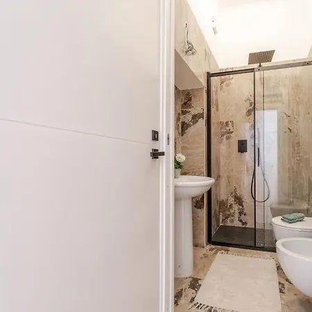 Two-bedroom Arco Flat With Free Parking