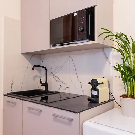 Apartman At 30 Viale Famagosta Milánó
