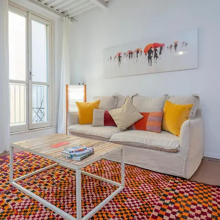 Charming Navigli By I-host