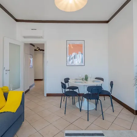 Apartamento Brera Sky Loft - Center - Skyline View & Metro
