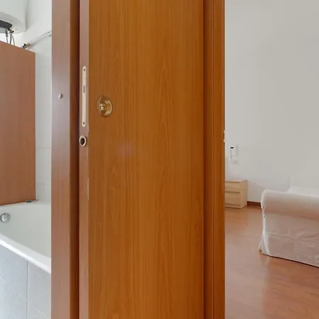 Guesthost - Cozy Flat X4 Gioia Mm2 Appartamento *
