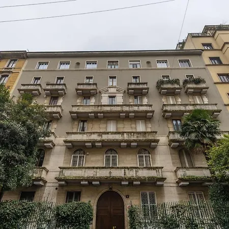 Luxury Flat Crocetta 2 Stops From Duomo, Ac شقة