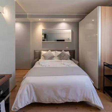 M3 And M4 - Premium Design Porta Romana Apartamento