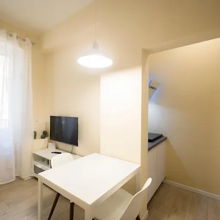 Venezian 10 - Urban Living
