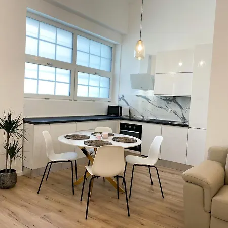 شقة Citylife Designer - 75m2 - Near Metro