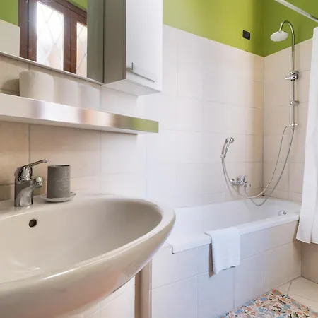 Apartamento Guesthost - Comfy Terrace Flat Nolo & Pasteur Mm1 *