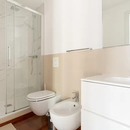 Guesthost - Bright Balcony Flat X4 Gioia Mm2 *