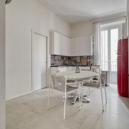 Just Urban - Elegant 2-br Flat In The Center - Porta Romana M3 *