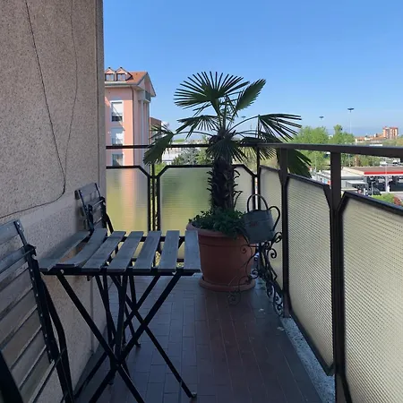 12 1 Luminoso Monolocale Comasina M3 *