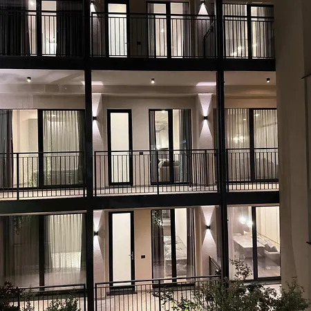 Апартаменты Cozy In Near Porta Romana Italy *