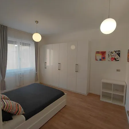 Comfortable Porta Venezia Apartamento Milão