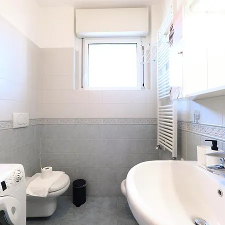 M4 Linate Modern Flat Terrace & Parking * Milano