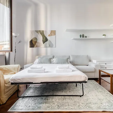 Bright 20 Min From Duomo-m4 Dateo 아파트