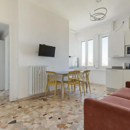 Romolo - Navigli Bright Two-room Appartement Milaan