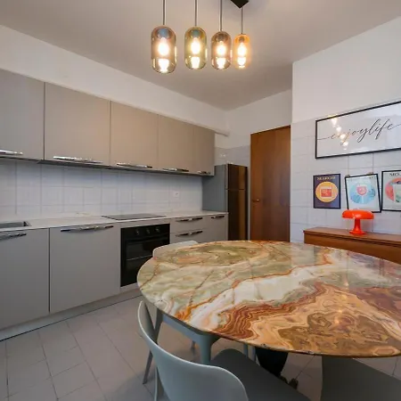Xenia - 4 In Via Cassano 14 Apartman *