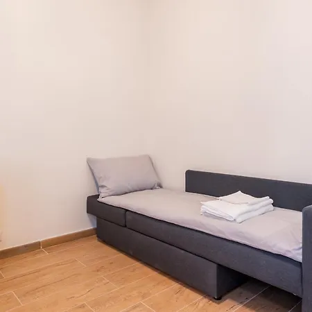 Apartman At 30 Viale Famagosta Milánó
