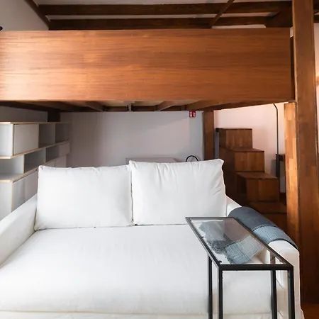 Elegant Navigli View Loft *