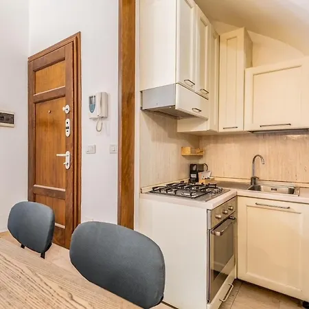 Apartman 7guest Duomo5min Walk-private Cinema Popcorn-castle 6min- Air Cond *