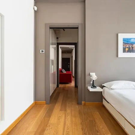 Apartamento Red Elegance - Porta Venezia Milão