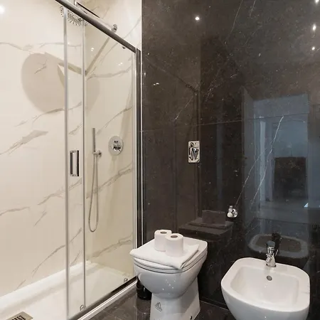Guesthost - Cozy Balcony X6 Guastalla Appartamento *