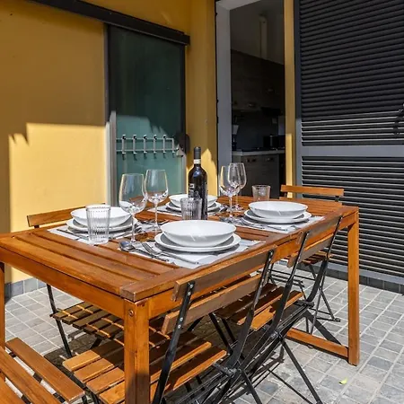 Duomo 15 Min Walk - Historic Center - 2 Bedrooms With Terrace Apartman *
