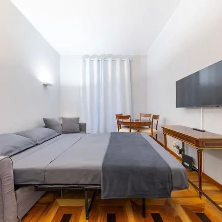 Luxury Flat Crocetta 2 Stops From Duomo, Ac شقة