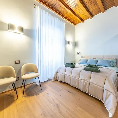 Downtown Luxury Sleeps 4, Crocetta, 8 Min From The Duomo شقة
