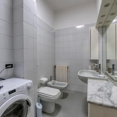 Xenia - 3 In Via Lepontina 9 * Milano
