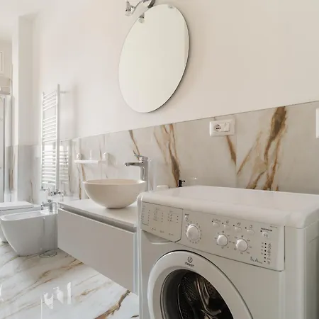 Guesthost - Cozy Balcony Flat Affori Mm3 *