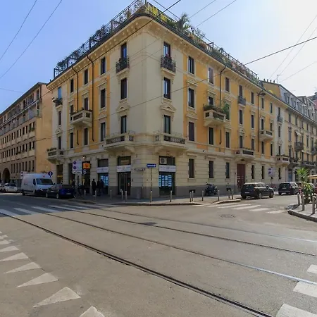 Xenia - 2 In Via Pollaiuolo 4 *