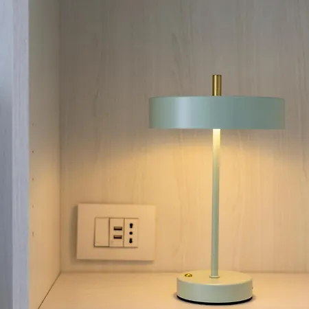 Apartamento Urban Private Garden & 2 Min Station