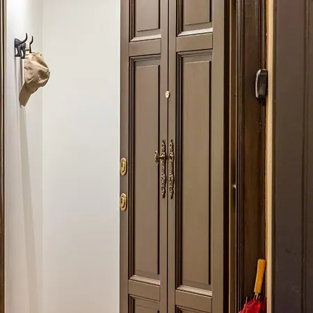 Cozy In Historical Building - Porta Venezia