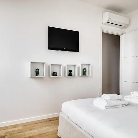 Apartamento New-build Bright & Quiet 1-br Flat With Balcony