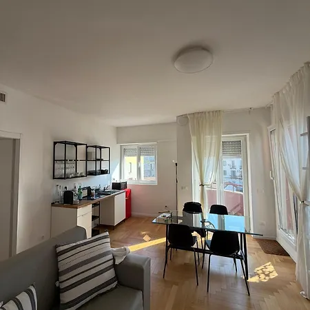 Appartement Trilocale Moderno Con Terrazzo E Parcheggio