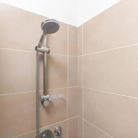 Large Duplex With Private Terrace Gluck Διαμέρισμα *