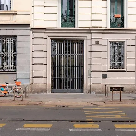 Porta Venezia Bilocale Premium Apartamento
