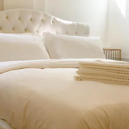 Citylife Designer - 75m2 - Near Metro * ميلان