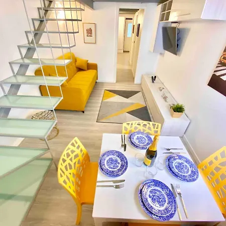 Appartamento Loft In The Center - Metro - 12 Beds *