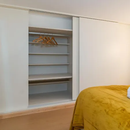 Διαμέρισμα Loft Design With Mezzanine Near Metro