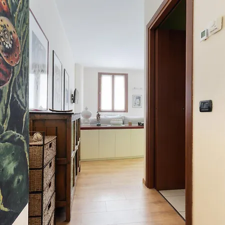 Guesthost - Comfy Terrace Flat Nolo & Pasteur Mm1 * Milão