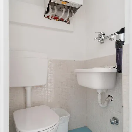 Guesthost - Spacious Flat X6 Porta Venezia Mm1 شقة *