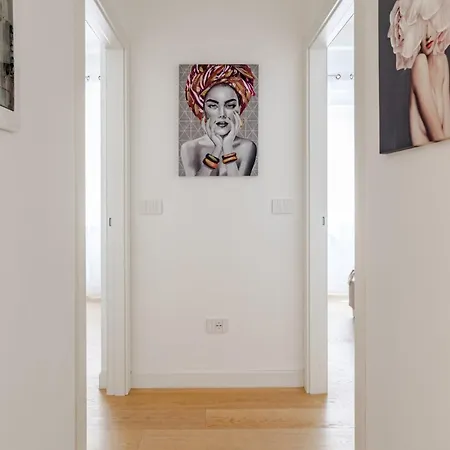 - Two-bedroom Near Duomo شقة ميلان