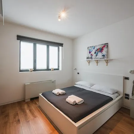 Elegant Designer In The Navigli District Apartamento *